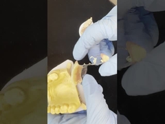 Cadre coulé en cobalt chrome personnalisable avec de très bons autocollants